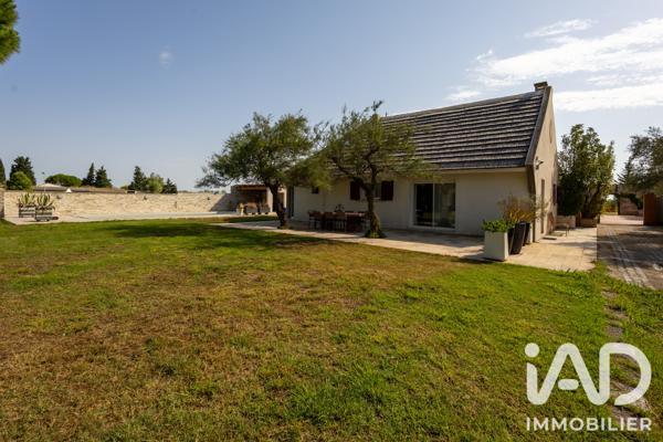 Maison à vendre 15 pièces 722,12 m² Saint-Laurent-d'Aigouze