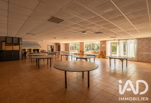 Maison à vendre 15 pièces 722,12 m² Saint-Laurent-d'Aigouze