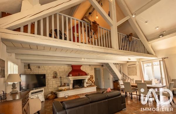 Maison à vendre 15 pièces 722,12 m² Saint-Laurent-d'Aigouze