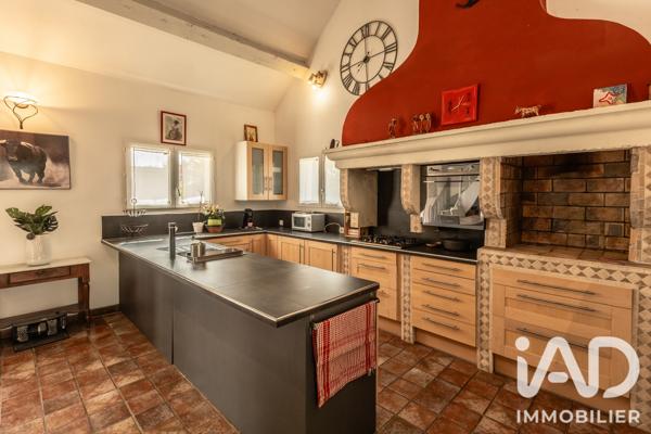 Maison à vendre 15 pièces 722,12 m² Saint-Laurent-d'Aigouze