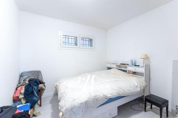 Maison de 181 m² sur terrain de 3070 m² - Meyreuil