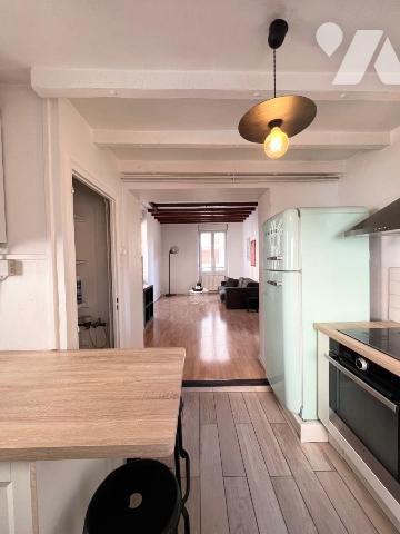 GRENOBLE : Rue Champollion