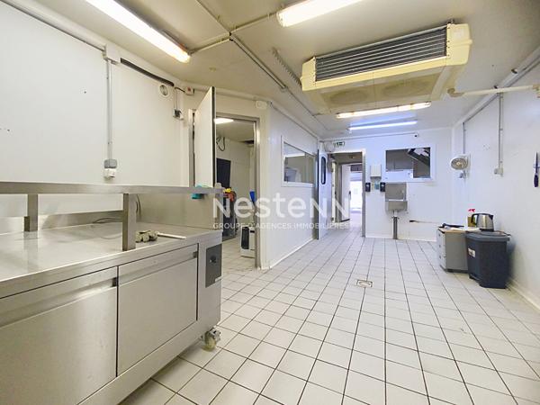 VALLAURIS - EMPLACEMENT N°1 - CENTRE VILLE-FOND DE COMMERCE-130 M2