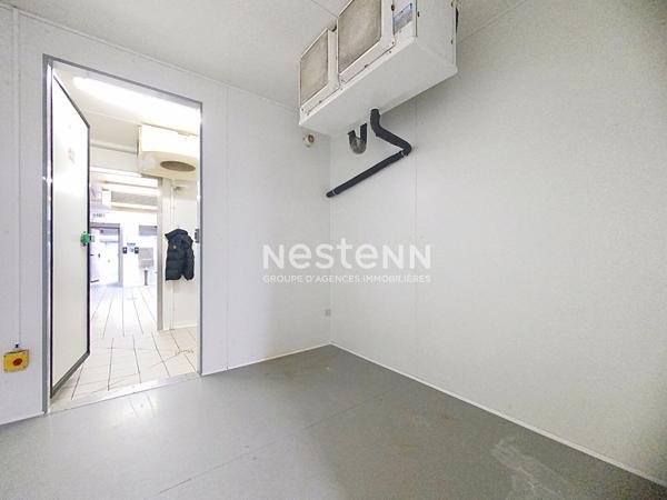 VALLAURIS - EMPLACEMENT N°1 - CENTRE VILLE-FOND DE COMMERCE-130 M2