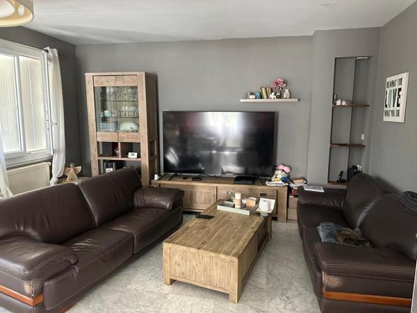 Maison à BEAUZELLE, 31700 - 7 pièces 179m²