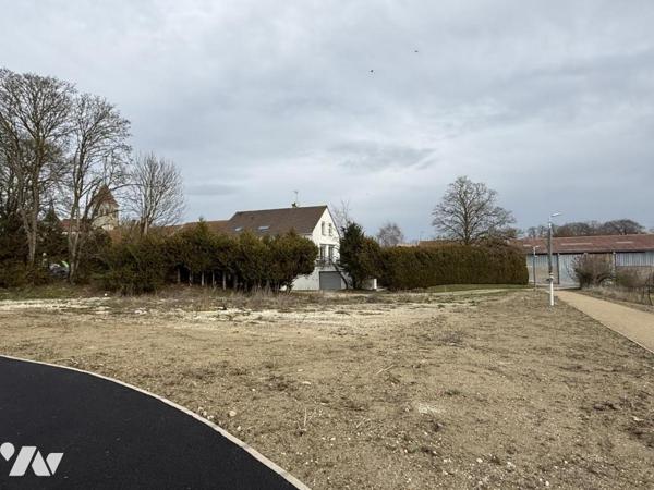 EXCLUSIVITE - LAVANNES- Lotissement LA GROTTE- 7 parcelles viabilisées de 500m² à 1122m²
