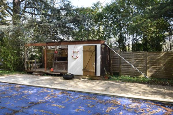 Maison à vendre  en pierre avec piscine  VERS (46)