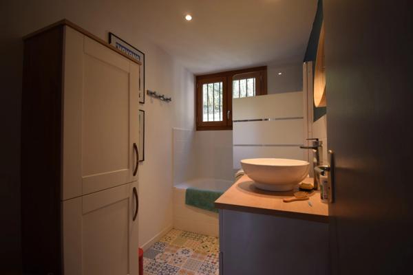 Maison à vendre  en pierre avec piscine  VERS (46)