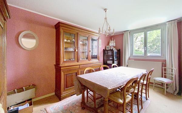 Appartement à vendre    4 pièces • 102 m2 La Riche