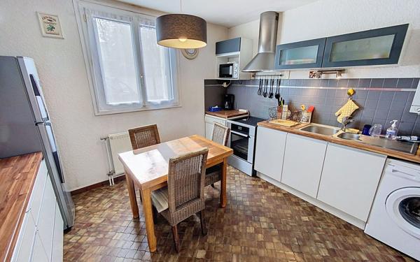 Appartement à vendre    4 pièces • 102 m2 La Riche