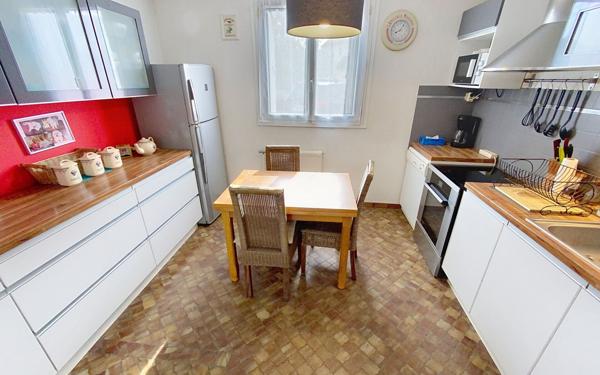 Appartement à vendre    4 pièces • 102 m2 La Riche