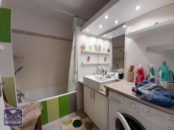 Appartement à vendre 2 pièces 46.69m² Le Pontet (84130)