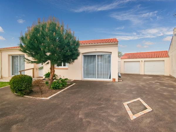 Maison familiale au calme - 3 chambres - garage - à 800 m du centre-ville de Challans