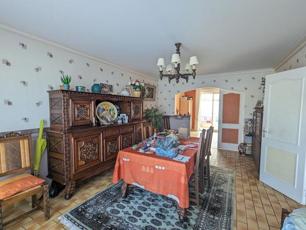 Maison familiale au calme - 3 chambres - garage - à 800 m du centre-ville de Challans