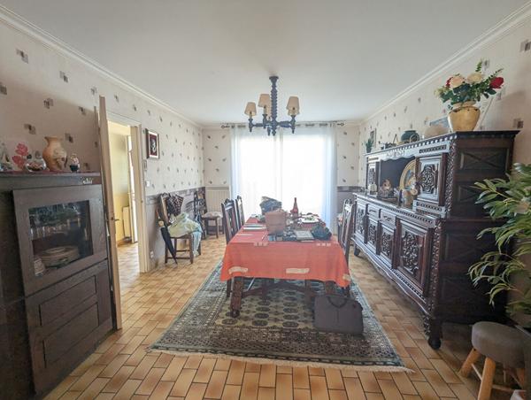 Maison familiale au calme - 3 chambres - garage - à 800 m du centre-ville de Challans