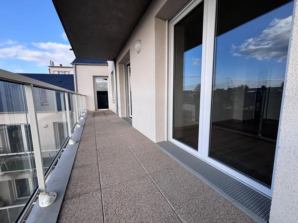 HYPERCENTRE - T3 de 67 m² AVEC BALCON ET PARKING