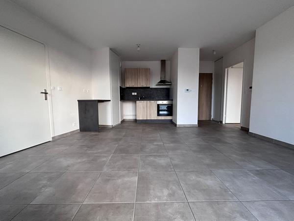 HYPERCENTRE - T3 de 67 m² AVEC BALCON ET PARKING