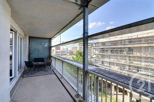 Appartement F2 à vendre  2 pièces - 47 m 2   BORDEAUX  - 33