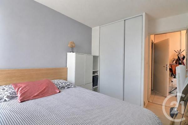 Appartement F2 à vendre  2 pièces - 47 m 2   BORDEAUX  - 33