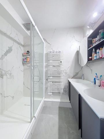 À vendre : Appartement lumineux rénové de 4 pièces 3 chambres 13013 - Secteur Saint Mitre Res. Les Prairies