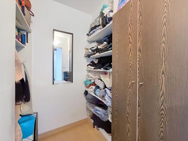 À vendre : Appartement lumineux rénové de 4 pièces 3 chambres 13013 - Secteur Saint Mitre Res. Les Prairies