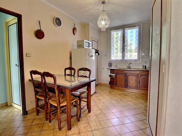 APPARTEMENT 77m² - 4 PIÈCES AVEC BALCON AU DERNIER ÉTAGE