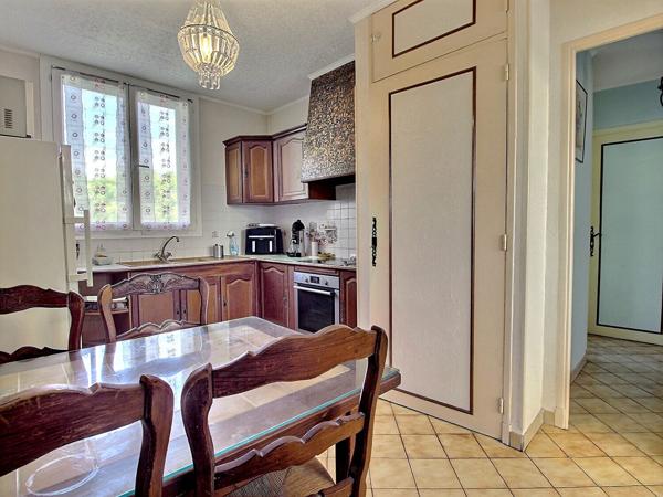 APPARTEMENT 77m² - 4 PIÈCES AVEC BALCON AU DERNIER ÉTAGE