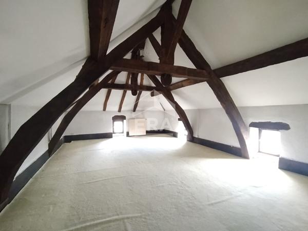 Local commercial Pusey 1815 m2