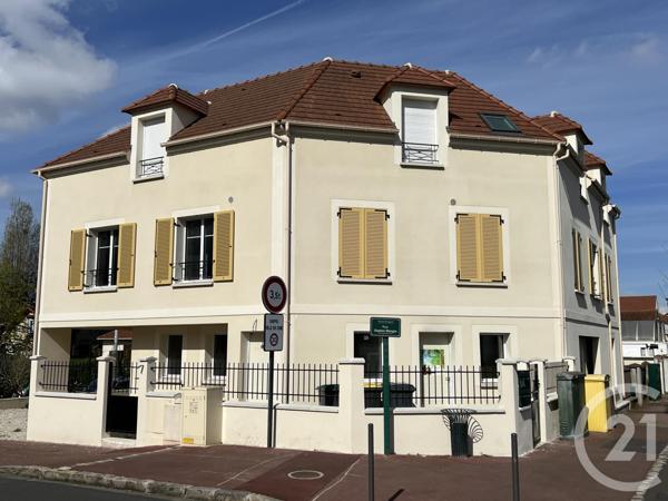 à vendre  140,70 m2 MONTGERON - 91