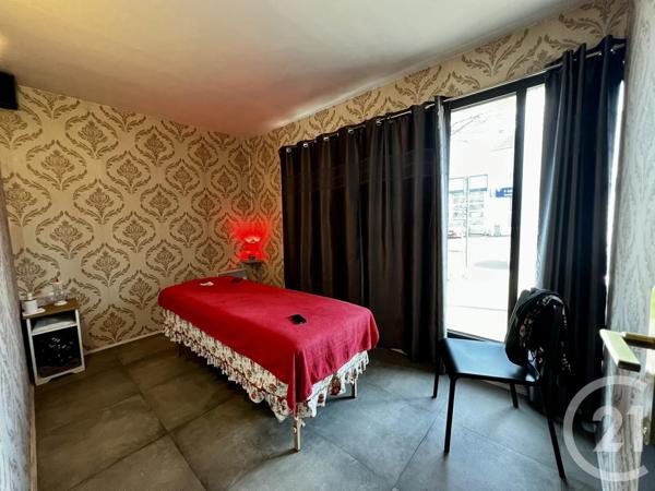 à vendre  140,70 m2 MONTGERON - 91