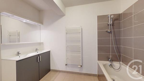 Appartement T3 à vendre  3 pièces - 63,02 m 2   BAYONNE  - 64