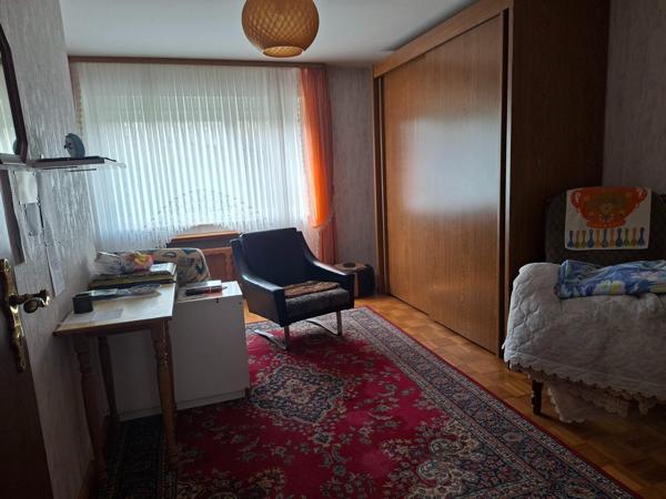 Grande maison Familial dans rue calme