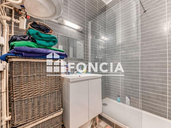 À vendre Studio 40.5 m² - Lyon 69007