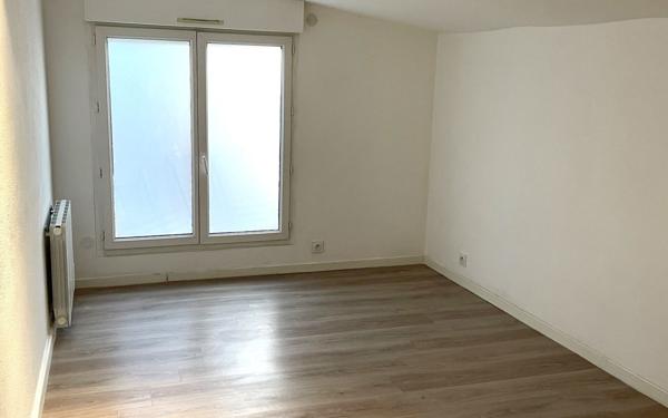 Appartement à louer    2 pièces •  Ternay