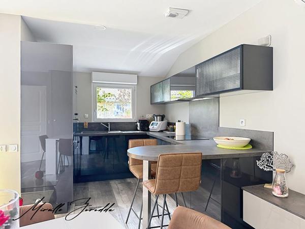 Jonquieres Saint Vincent  villa 3 pièces 60 m² avec terrasse, parking