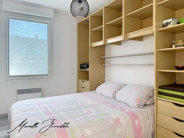 Jonquieres Saint Vincent  villa 3 pièces 60 m² avec terrasse, parking