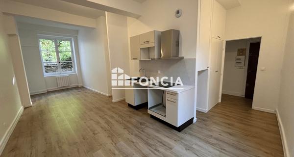 Location Appartement 3 pièces 60 m² - Lyon 69005