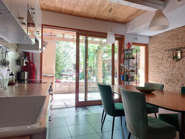A vendre montauban. Maison de charme atypique, rénovée dans un esprit écologique, 7 pièces MONTAUBAN (82), 200m² habitables, jardin et dépendance