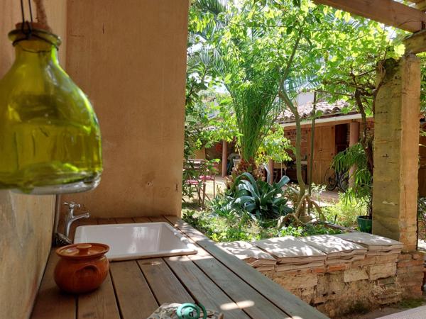 A vendre montauban. Maison de charme atypique, rénovée dans un esprit écologique, 7 pièces MONTAUBAN (82), 200m² habitables, jardin et dépendance