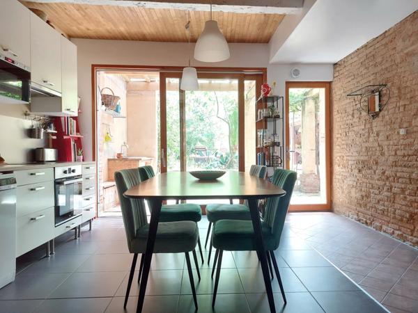 A vendre montauban. Maison de charme atypique, rénovée dans un esprit écologique, 7 pièces MONTAUBAN (82), 200m² habitables, jardin et dépendance