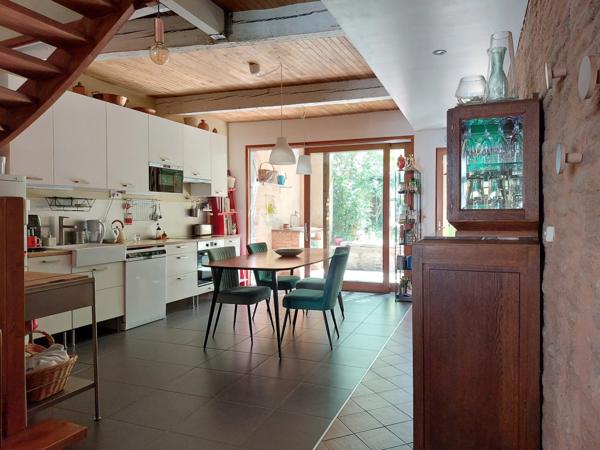 A vendre montauban. Maison de charme atypique, rénovée dans un esprit écologique, 7 pièces MONTAUBAN (82), 200m² habitables, jardin et dépendance