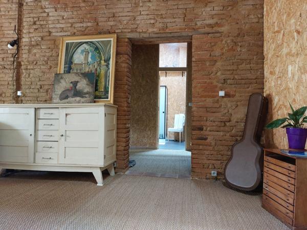 A vendre montauban. Maison de charme atypique, rénovée dans un esprit écologique, 7 pièces MONTAUBAN (82), 200m² habitables, jardin et dépendance