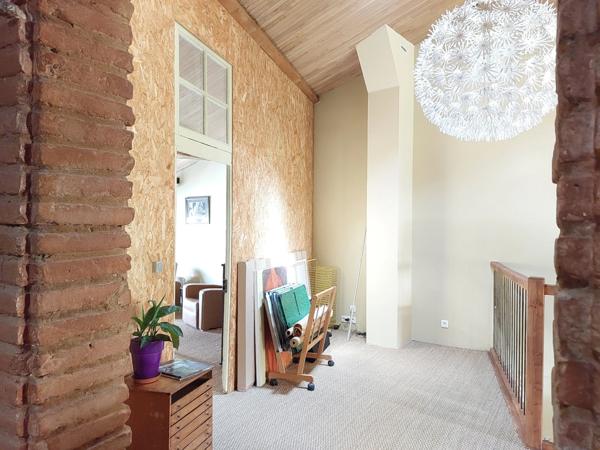A vendre montauban. Maison de charme atypique, rénovée dans un esprit écologique, 7 pièces MONTAUBAN (82), 200m² habitables, jardin et dépendance
