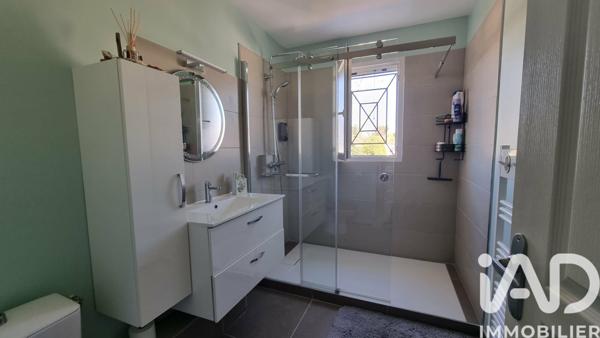 Maison à vendre 4 pièces 88 m² Saint-Yrieix-sur-Charente