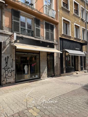 MURS COMMERCIAUX HYPER CENTRE RUES PIETONNES