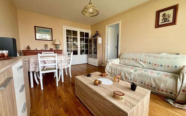 Appartement à vendre    3 pièces • 56,40 m2 Saint-Maur-des-Fossés