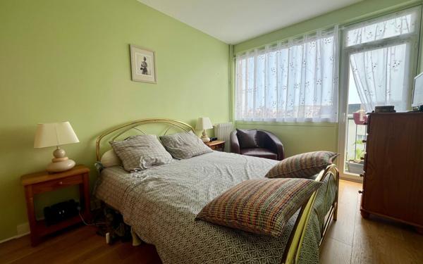 Appartement à vendre    3 pièces • 56,40 m2 Saint-Maur-des-Fossés