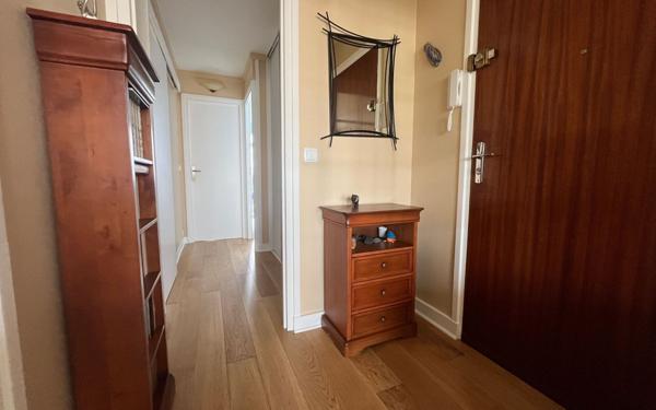 Appartement à vendre    3 pièces • 56,40 m2 Saint-Maur-des-Fossés