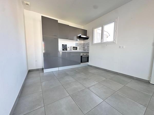 Vente
                Maison83 m² - 4 Pièces -
                    MIMIZAN (40200)