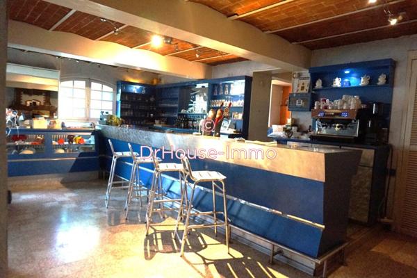 Commerce à vendre 12 pièces de 550 m²